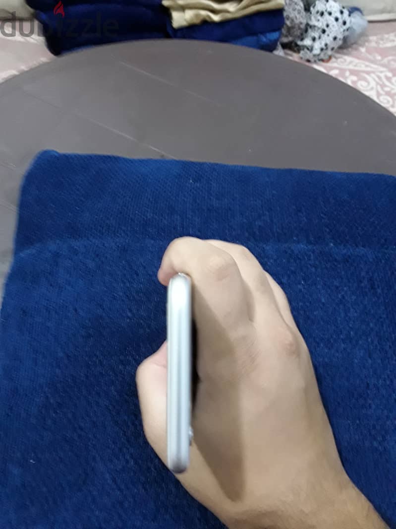 iPhone 6s للبيع حالة كويسة جدا 1