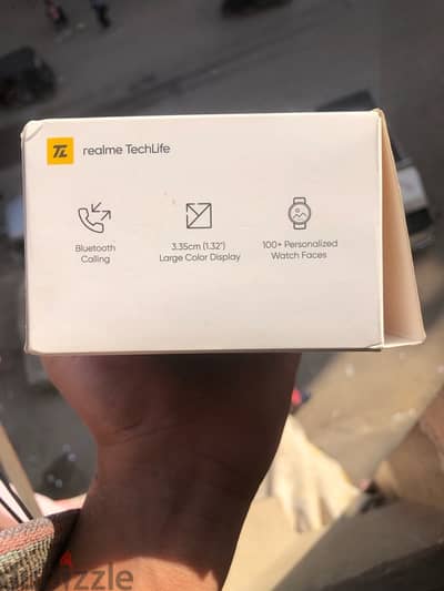 realme TechLife Watch R100