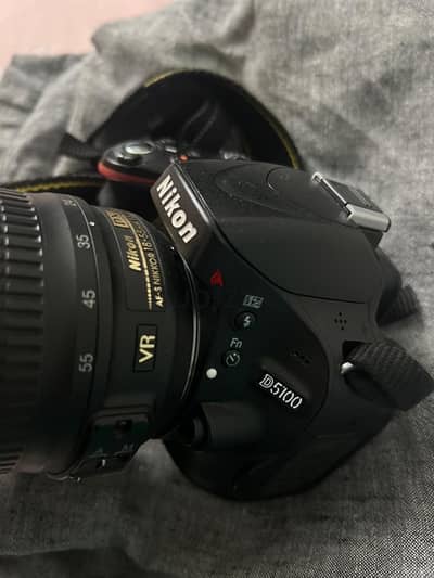 NIKON D5100