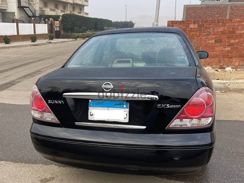 Nissan Sunny 2009 1