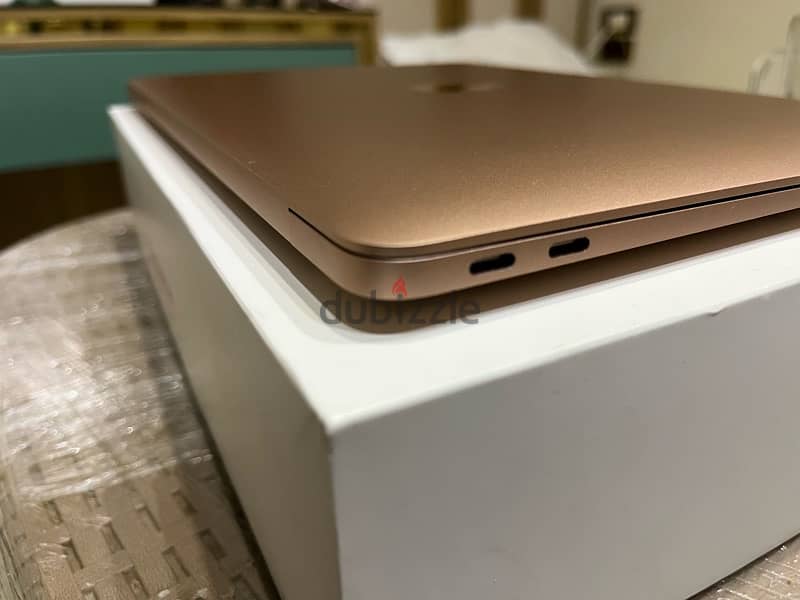 MacBook Air 2020 M1 96% KSA Full box ماك بوك اير ام ١ 6