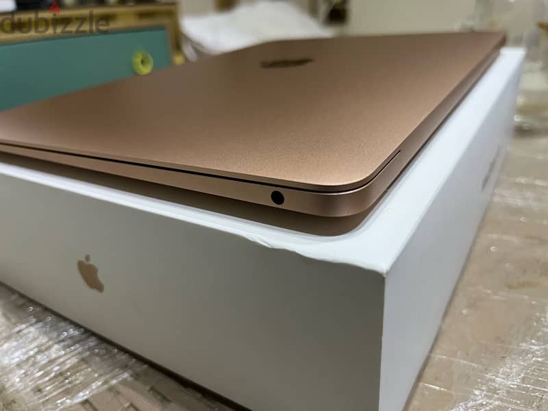 MacBook Air 2020 M1 96% KSA Full box ماك بوك اير ام ١ 12