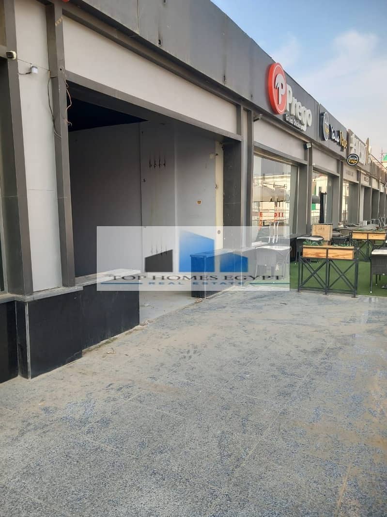 Duplex shop for rent 150 SQM fully finished on South 90th Street - New Cairo 4