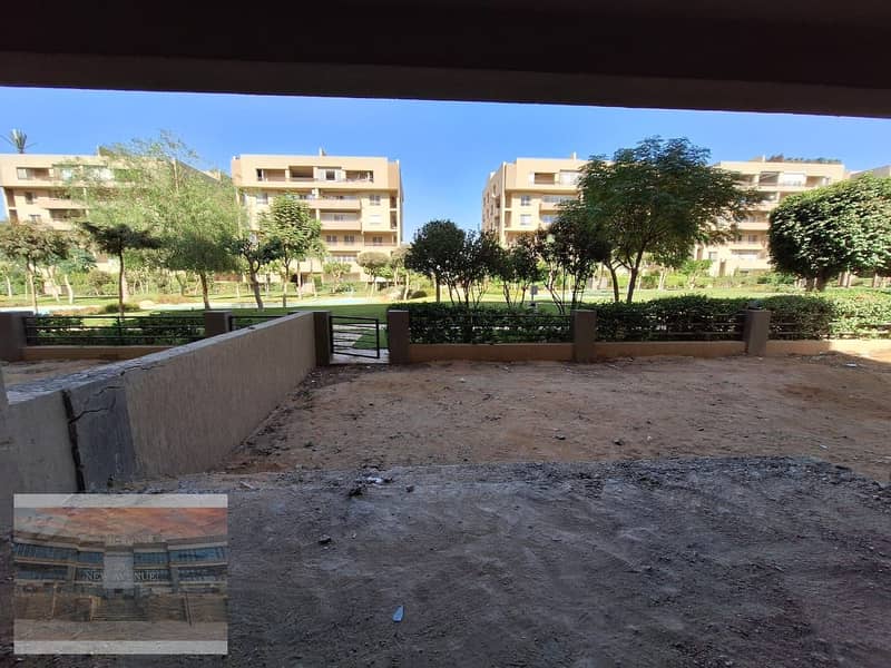 Apartment with garden ready to move for sale 2