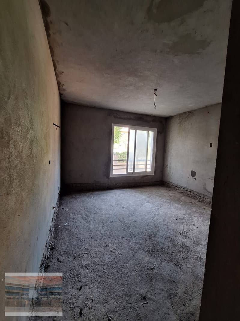 Apartment with garden ready to move for sale 7