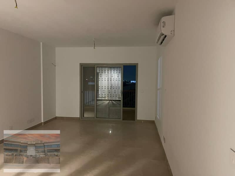 Apartment fully finished  2 bedrooms prime location 2