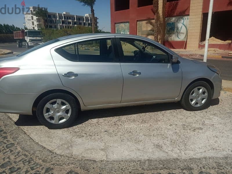 Nissan Sunny 2018 10