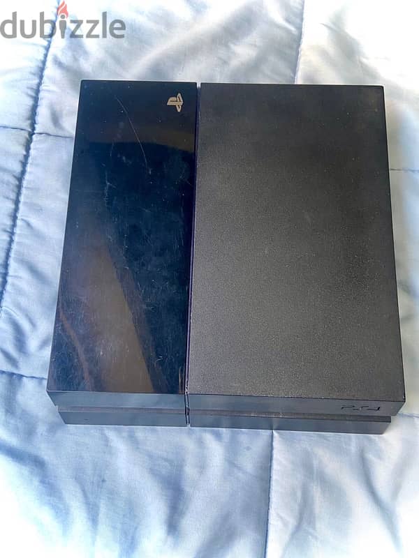 PS4 FAT 500 GB + 3controlles + 5 CDs 6