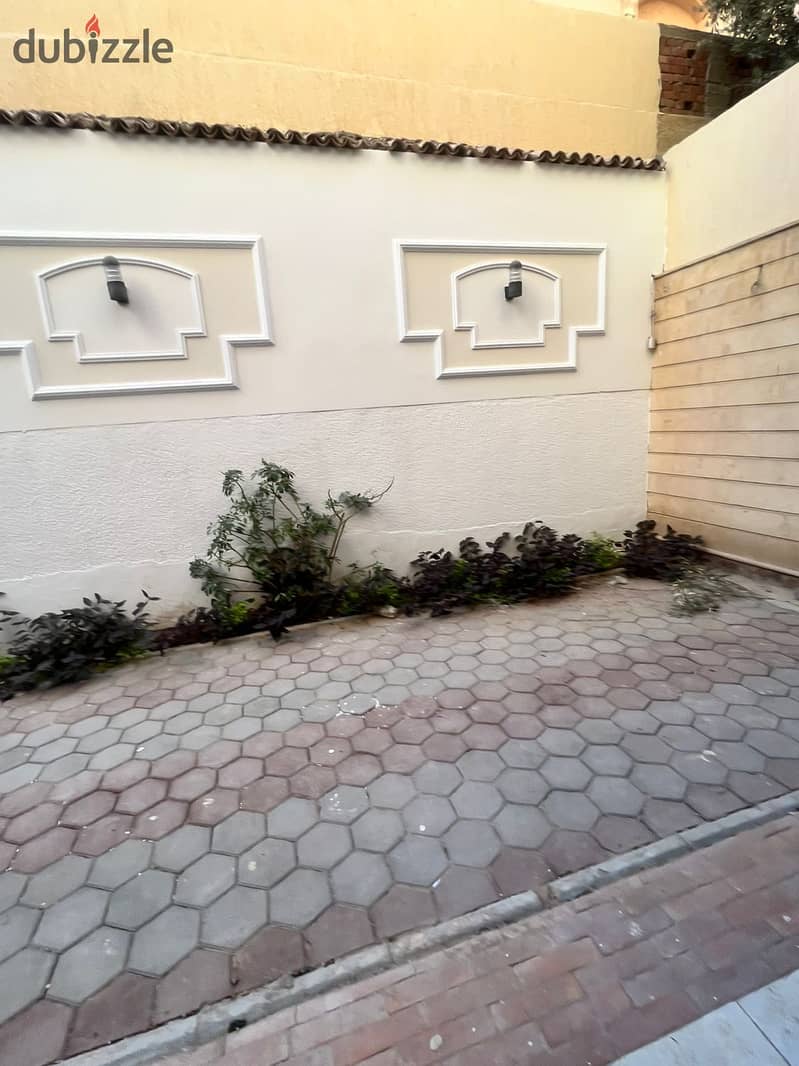 Residential duplex for rent with kitchen and air conditioners in Narges, 4 villas in Fifth Settlement 5