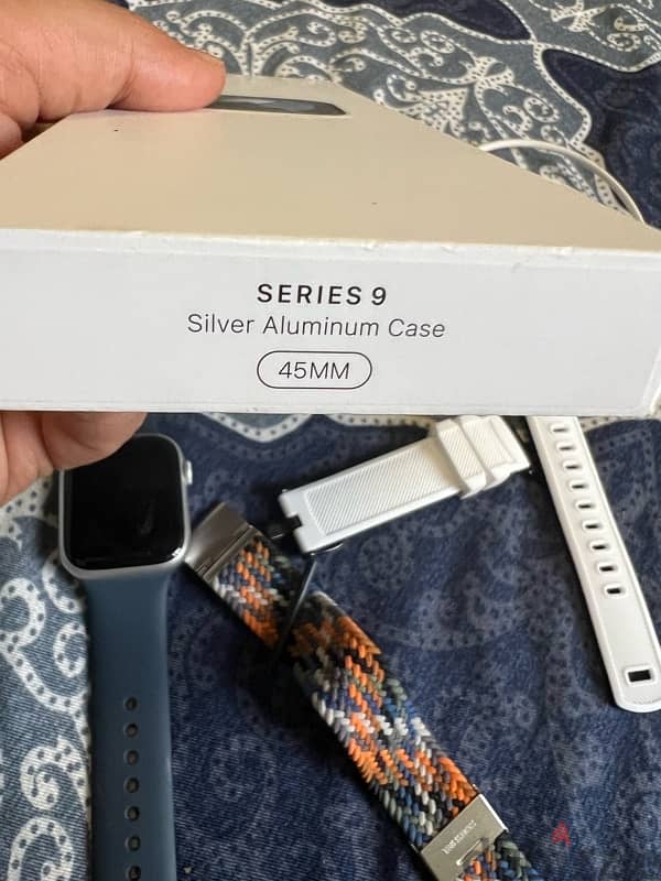 apple watch series 9 (45mm)مع ضمان ساري 1