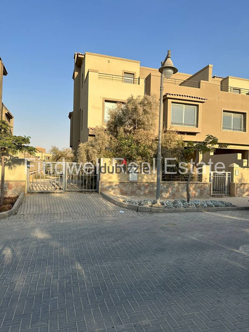 Twin house for sale at Palm hills Katameya New Cairo / Palm Hills Katameya Compound 0