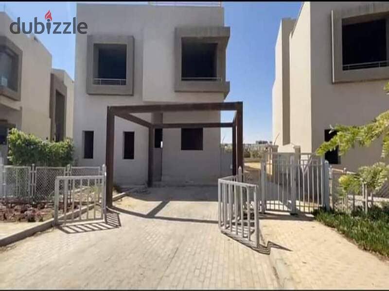 Townhouse with roof for sale Fully finished  Woodville 8