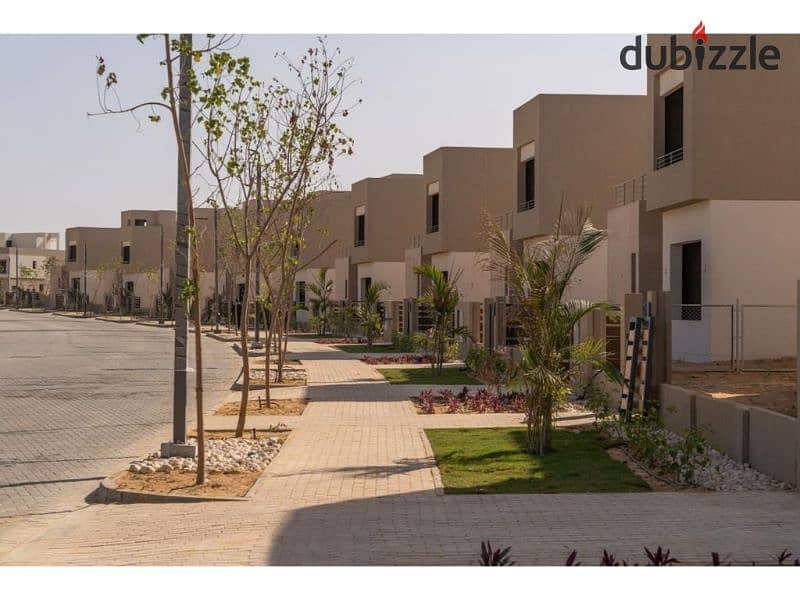 Townhouse for sale in The Crown Palm Hills October (Phase 1) ready to move 3