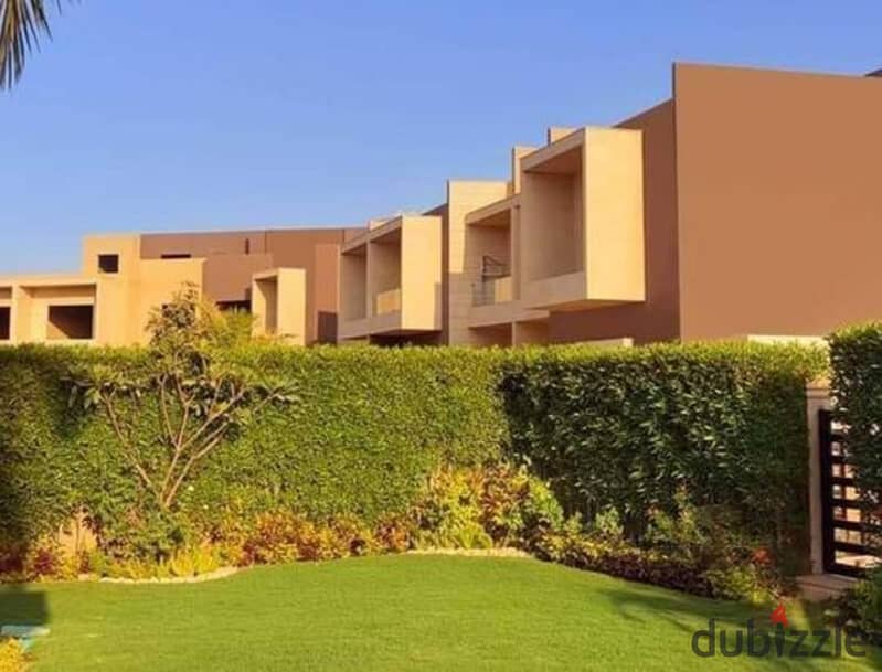 Ready-to-move 225m² apartment in JOYA Compound, located in front of Nile University and next to Palm Hills. 8