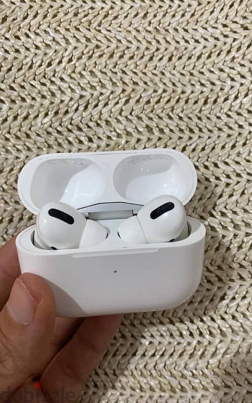 apple air pod pro (2nd generation ) 1