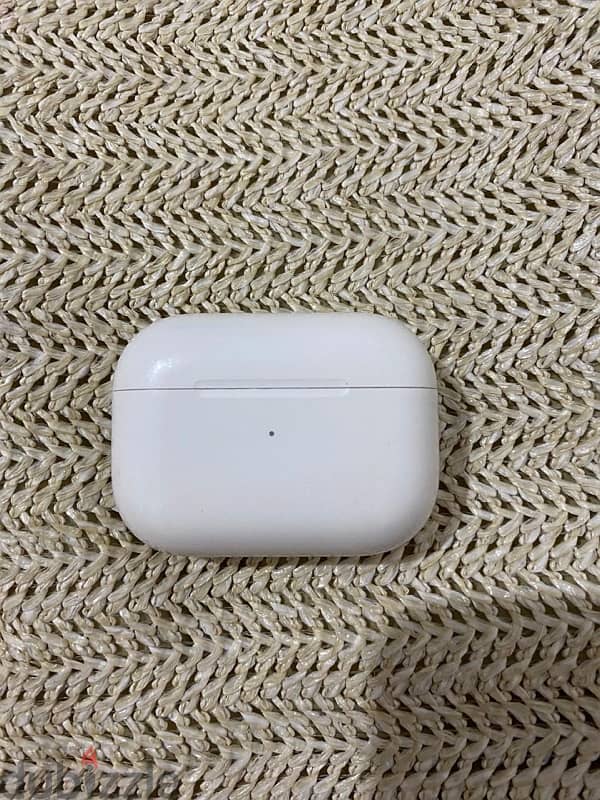 apple air pod pro (2nd generation ) 2