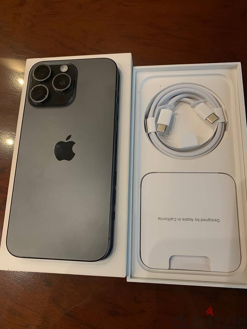 iphone 15 pro max Black titanium 5