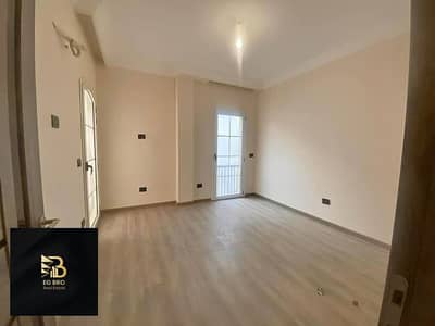 Apartment with immediate receipt in New Garden City next to Al-Fattah Al-Aleem Mosque, super luxurious finishing