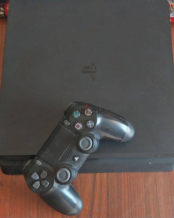 Playstation 4 Slim 0