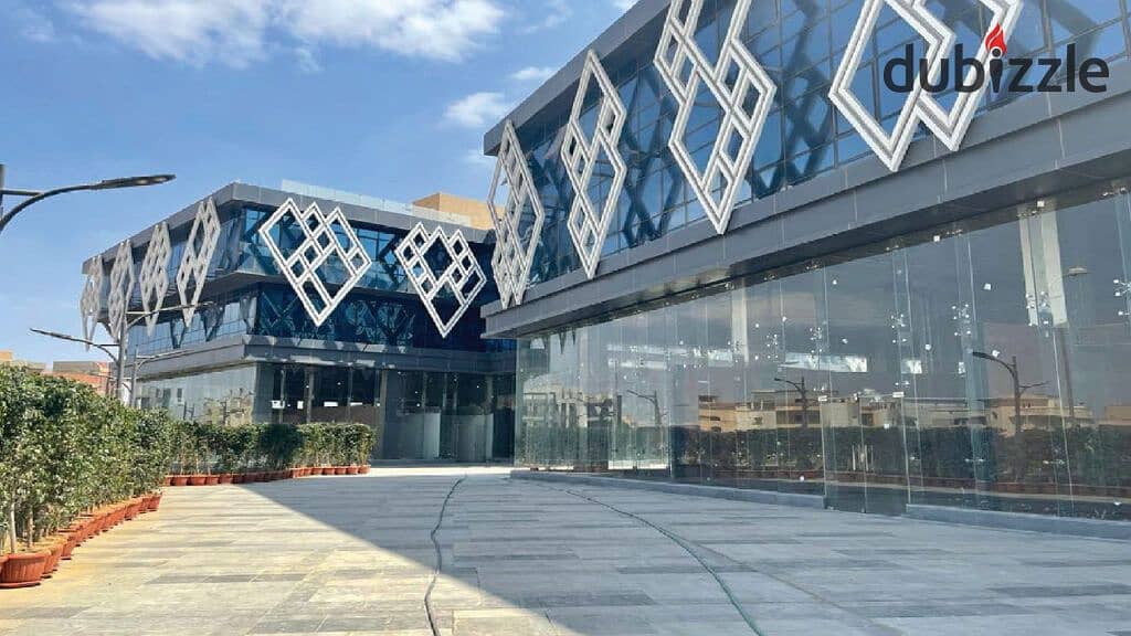 مكتب للإيجار في كازان بلازا خلف مول العرب مباشرة  Office for rent in kazan plaza in front of mall of Arabia 1