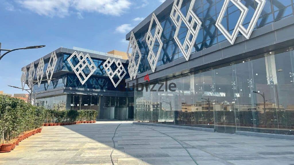 مكتب للإيجار في كازان بلازا خلف مول العرب مباشرة  Office for rent in kazan plaza in front of mall of Arabia 2