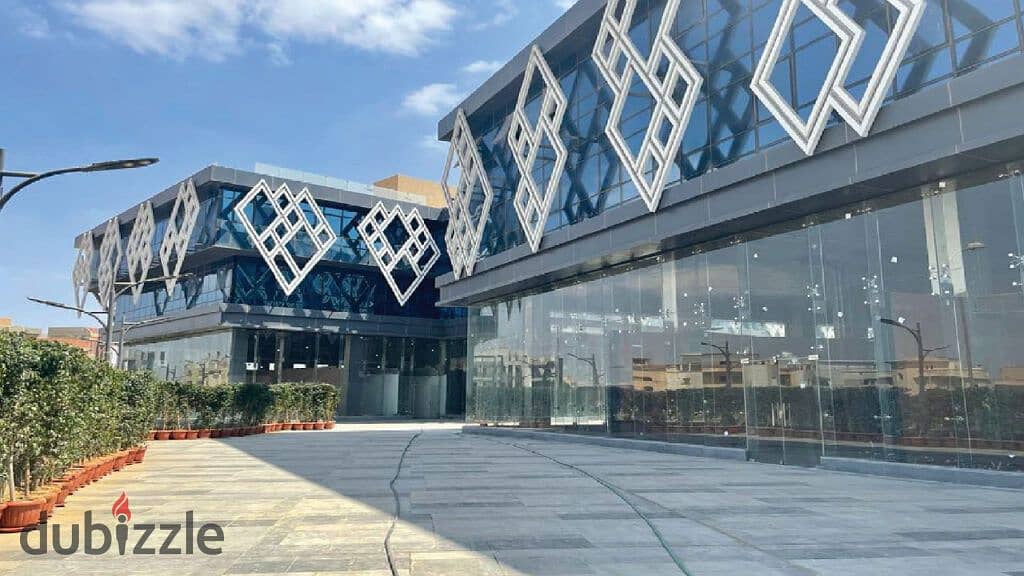 مكتب للإيجار في كازان بلازا خلف مول العرب مباشرة  Office for rent in kazan plaza in front of mall of Arabia 1