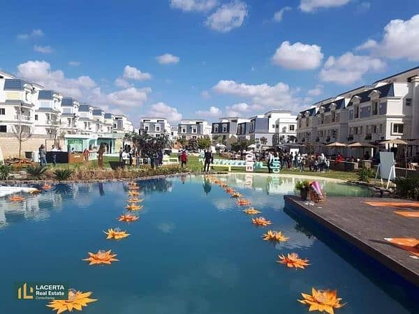 Own a townhouse villa in Mountain View October, minutes from Chill Out Park, with a 900,000 EGP down payment and up to 9 years of installments. 9