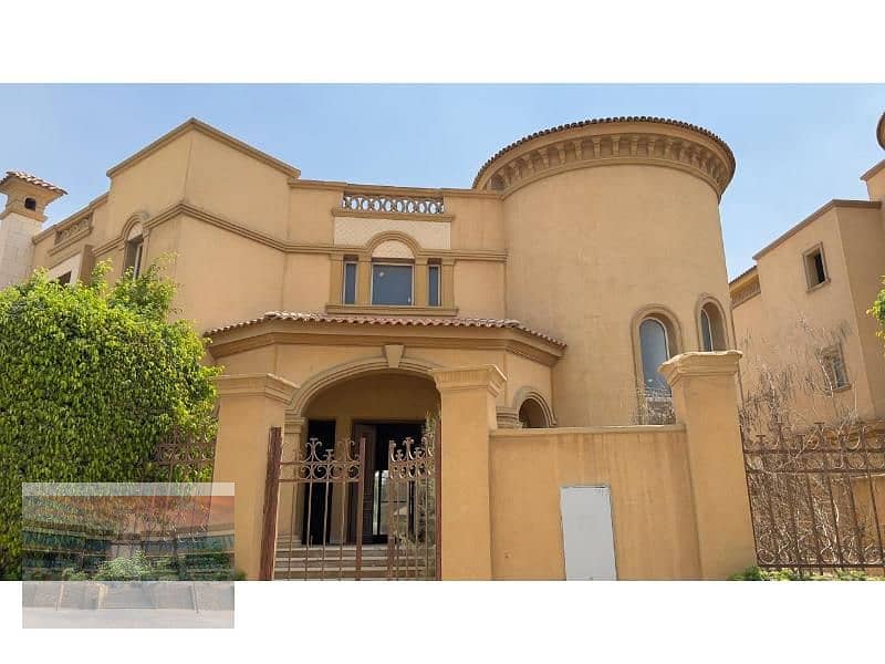 villa Standalone Prime location in new cairo 8