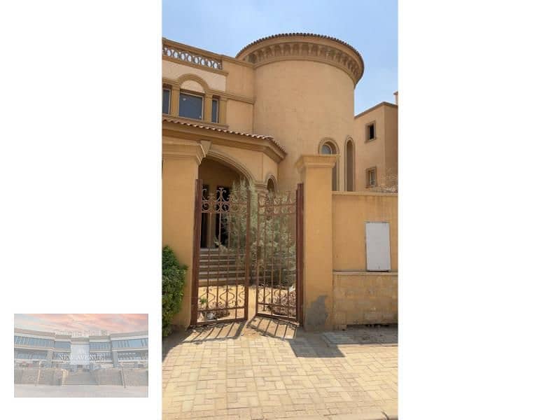 villa Standalone Prime location in new cairo 17