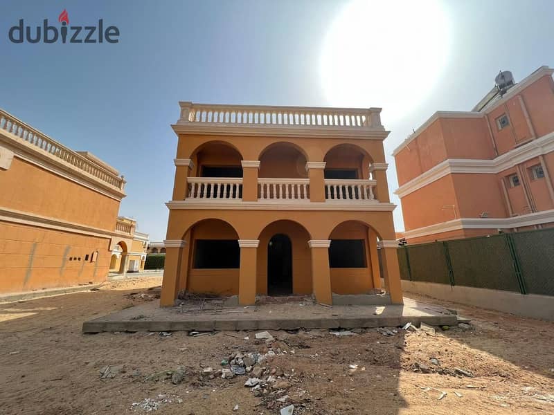 Standalone villa for sale 220m in sherouk stella helioples compound 4