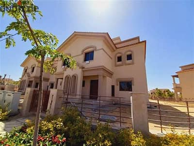 امتلك الان فيلا بمدينتي بآجمالي عقد قديم Townhouse For Sale