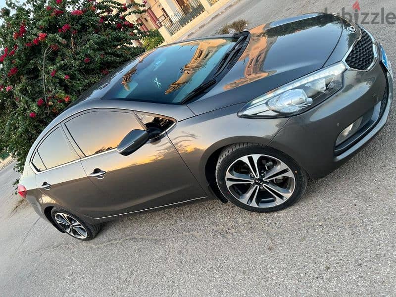 اعلى فئة بدون فتحة 2014 فابريكا بالكامل kia cerato 2014 4