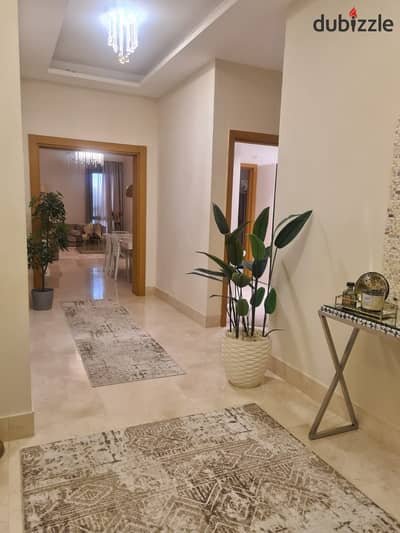 Ground floor apartment with garden for sale in allegria , beverly hills