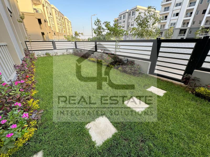 Apartment in a garden in Hyde Park, Fifth Settlement, for rent, 155 square meters, 3 rooms, lowest price, rent in Market View Landscape, Prime Locati 7