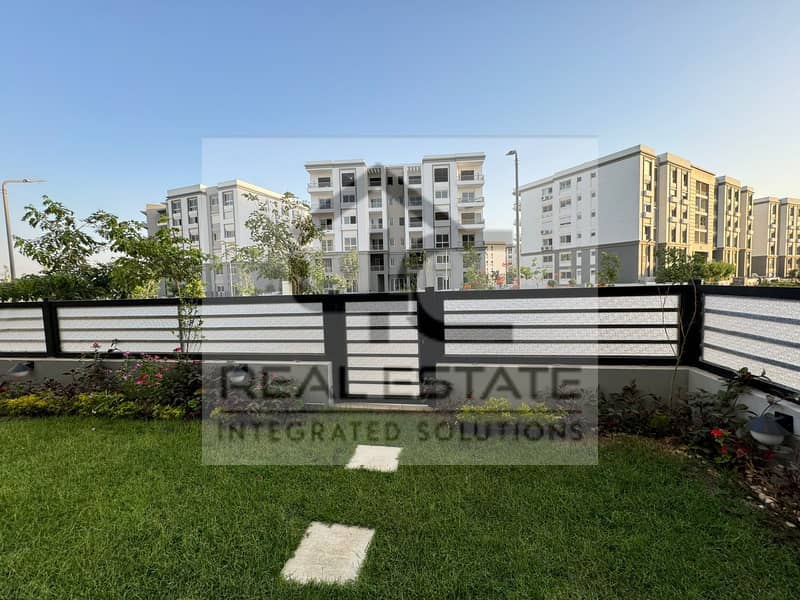 Apartment in a garden in Hyde Park, Fifth Settlement, for rent, 155 square meters, 3 rooms, lowest price, rent in Market View Landscape, Prime Locati 11