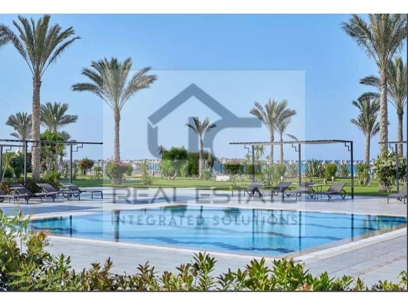 Ground chalet, corner direct, on the lagoon, 104 sqm, fully finished, at the lowest price, 3 bathrooms, down payment and installments 13