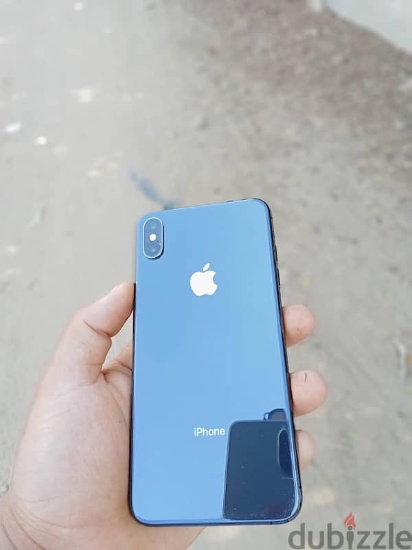 iPhone Xs 0