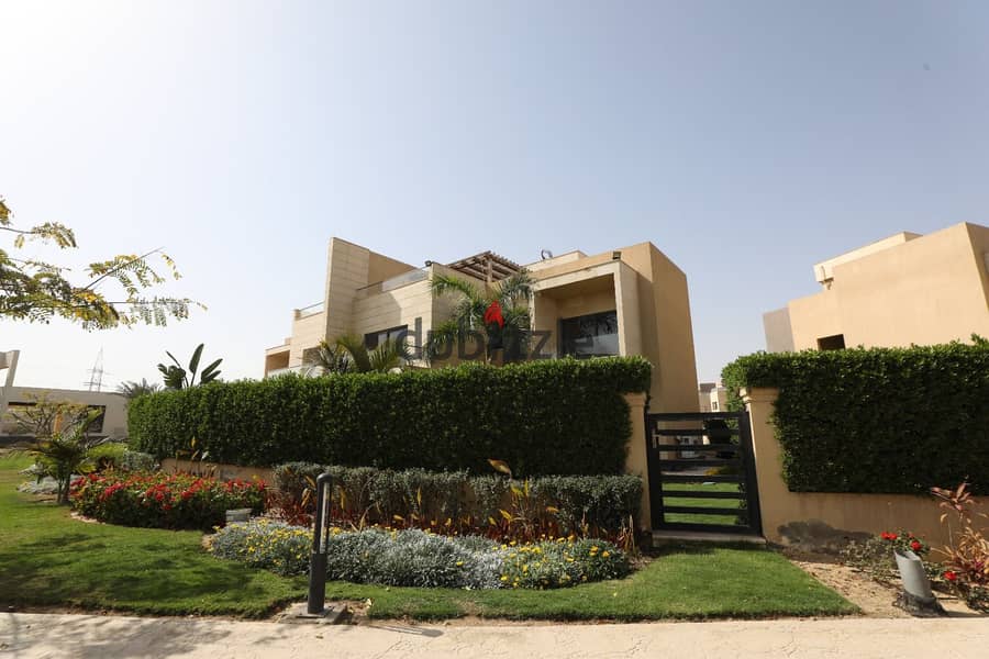 Live immediately in an apartment in a garden behind Mall of Arabia in Sheikh Zayed, in installments, in JOYA 6