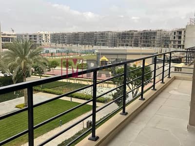 Apartment for sale immediately in Al Marasem Compound at the American University, Hams Settlement, finished, ultra super luxury, immediate receipt.