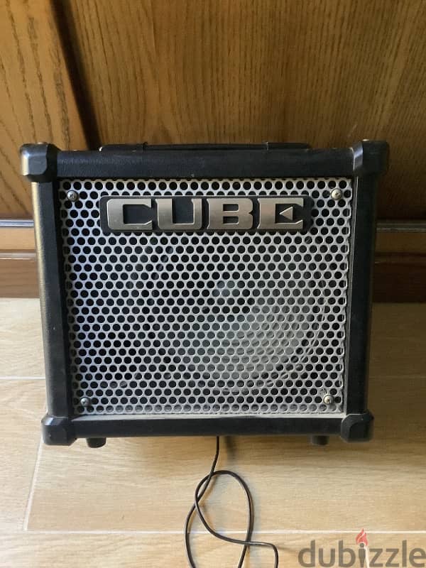 roland cube amplifier for guitar use امبليفير جيتار like new 3