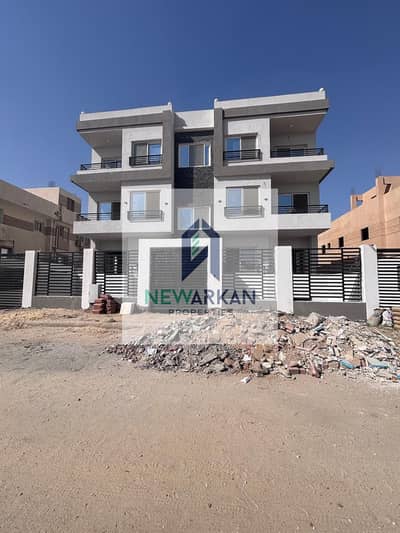 Duplex ​​450  meters for sale in Sheikh Zayed