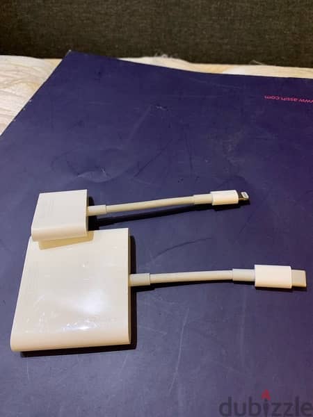 محول متعدد المنافذ من USB-C 1