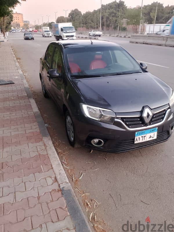 Renault Logan 2017 1