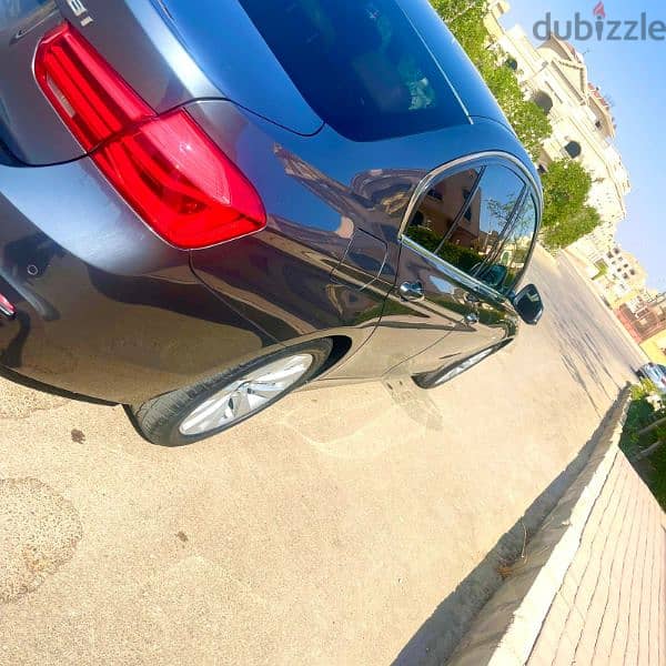 بي ام دبليو 318 2018 72 الف كيلو 318 2018 Bmw 5