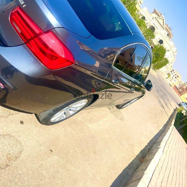 بي ام دبليو 318 2018 72 الف كيلو 318 2018 Bmw 6