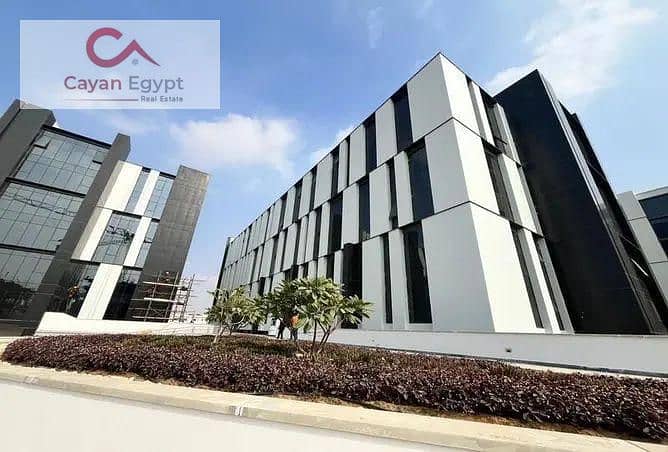 Office on South 90th  Business District in Hyde Park New Cairo with 5% down payment and the rest over 8 years 1