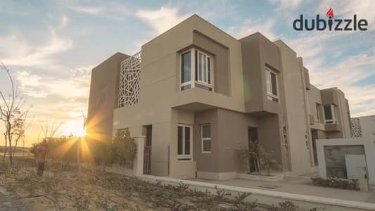 فيلا تاون هاوس 2م دفعة كاش للبيع في بالم هيلز بادية 6 اكتوبر  - town house badya palm hills