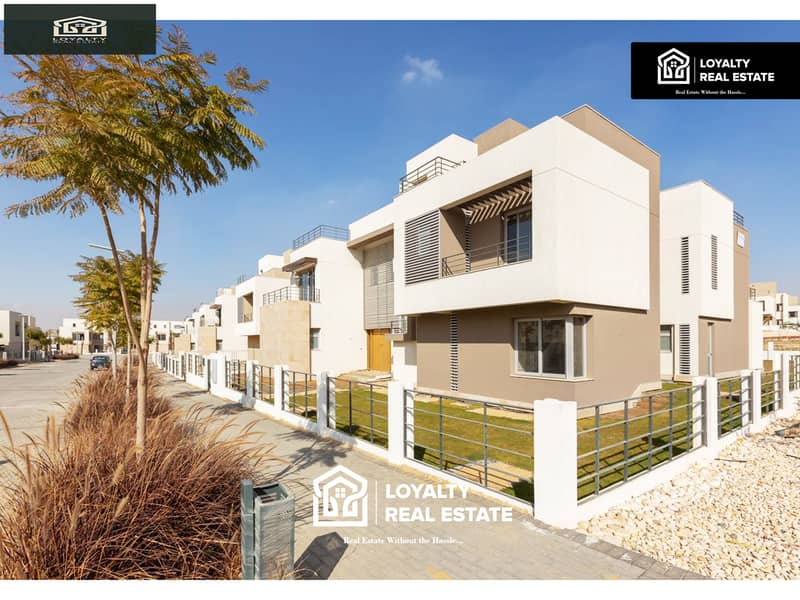 Townhouse for Sale at the Old Price in Palm Hills Compound, Fifth Settlement, with Installments 0