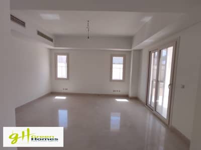 standalone Fully Furnished golf view For sale 460 M In Uptown Cairo