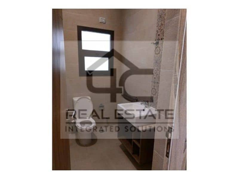 With the lowest down payment in the market, a fully finished apartment with air conditioners for sale in Fifth Square 5